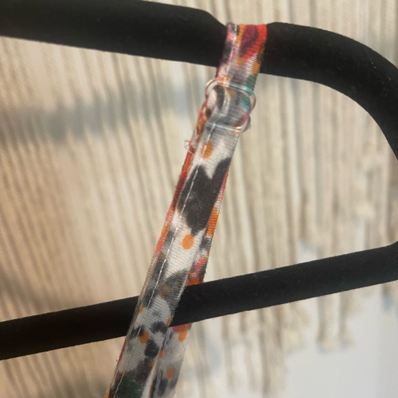 Boutique Chic Floral Spaghetti Strap Beachy Tank W Pockets Size M - Picture 4 of 6